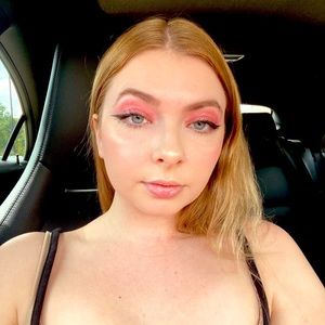 Meet your Posher, Kaitlin